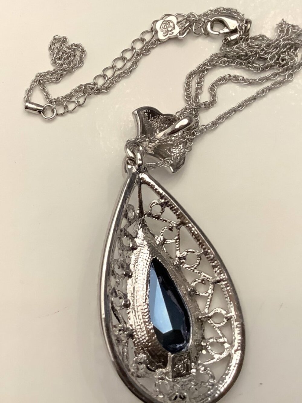 Blue Austrian Crystal Teardrop Pendant Necklace SilverTone Filigree - Picture 5 of 7